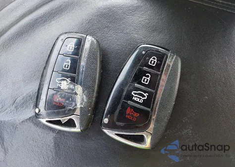 2015 Hyundai Azera z USA, uszkodzony, nr VIN KMHFG4JG3FA446859